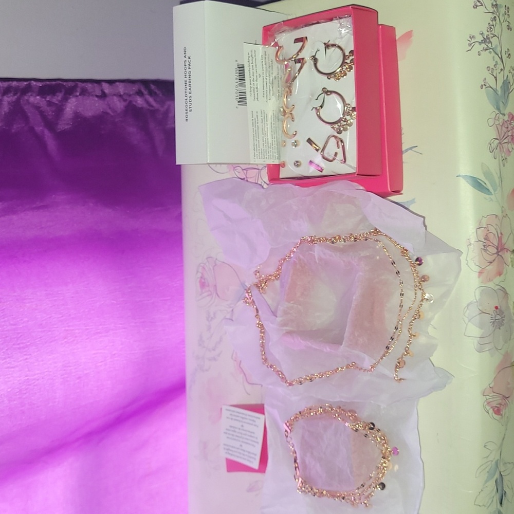 Multilayer chains bracelet, necklace and earrings set